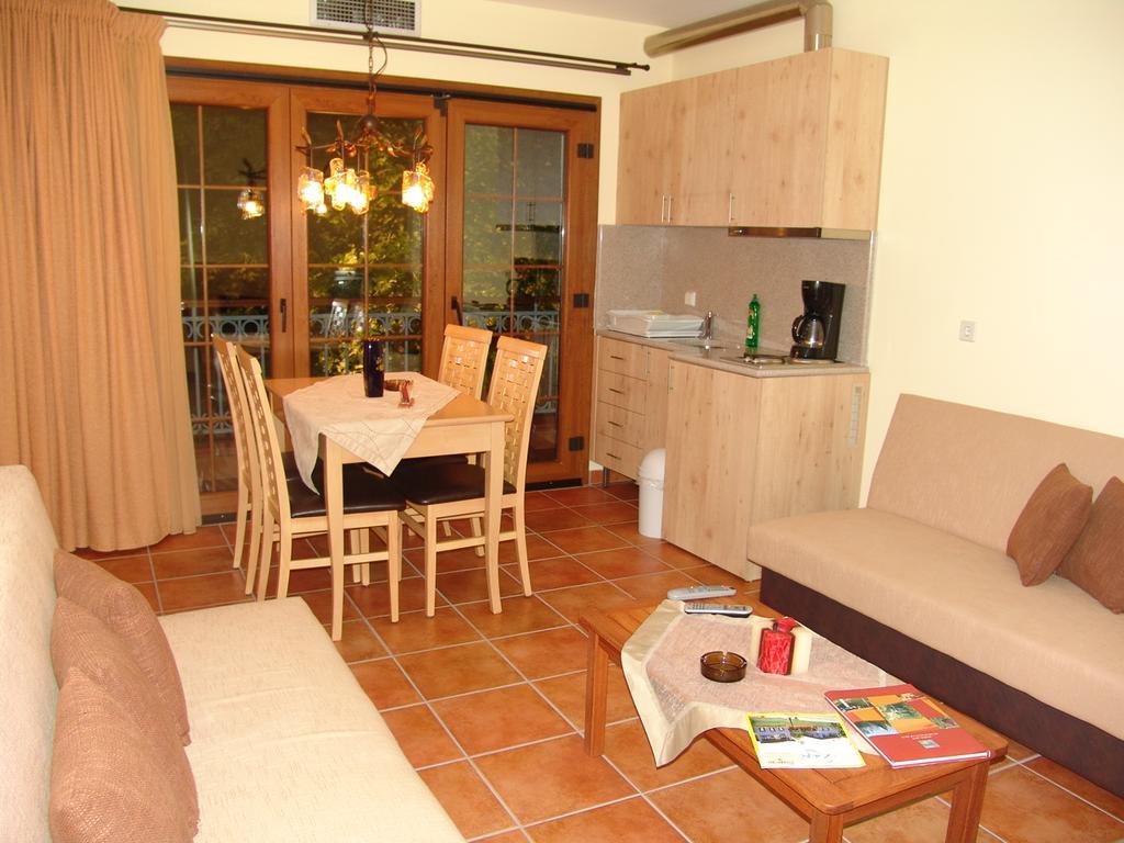 Safetis Stories Apartment Díon Exterior foto